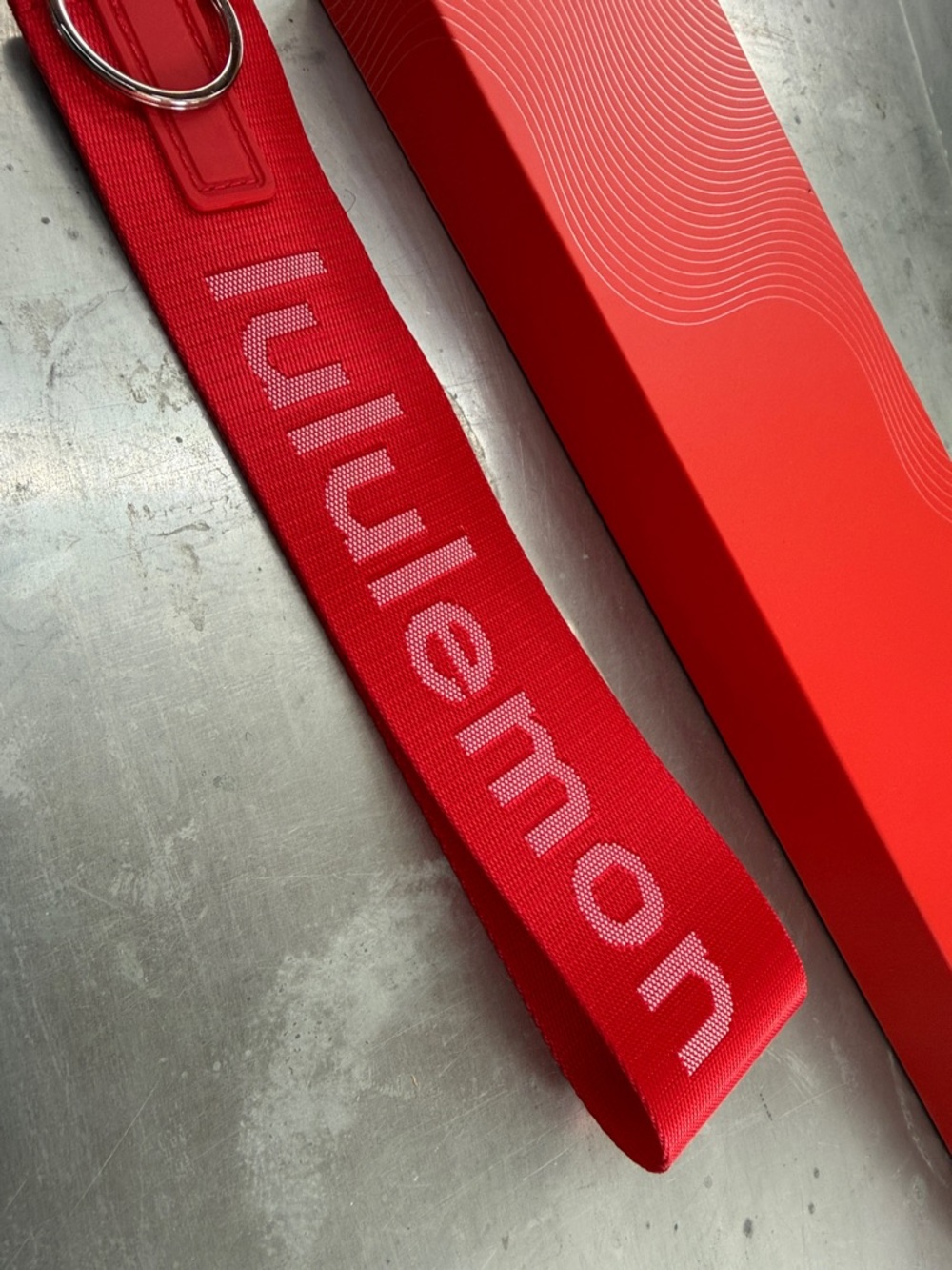 New in box Lululemon Red Never Lost Keychain - Picture 2 of 6